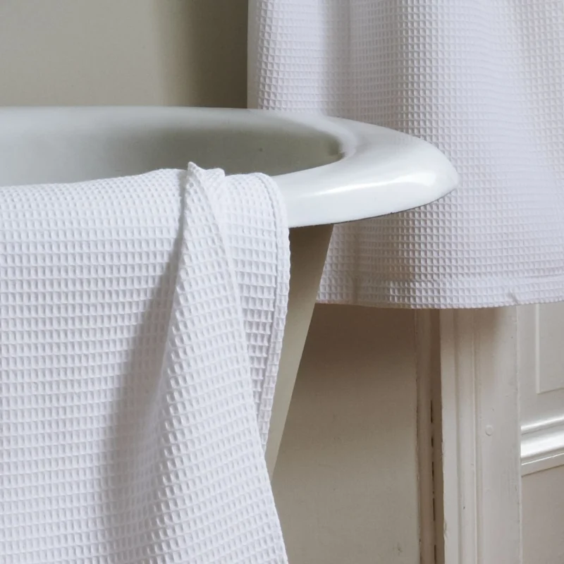 Les serviettes de toilette unies